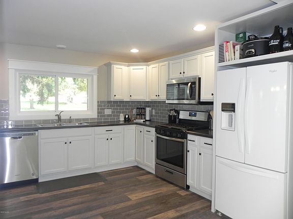 5th image of 404 S Nursery St
