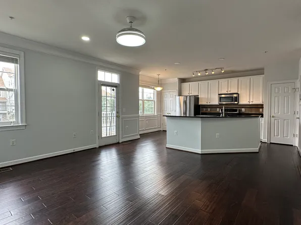 13653 Venturi Ln, Herndon, VA 20171