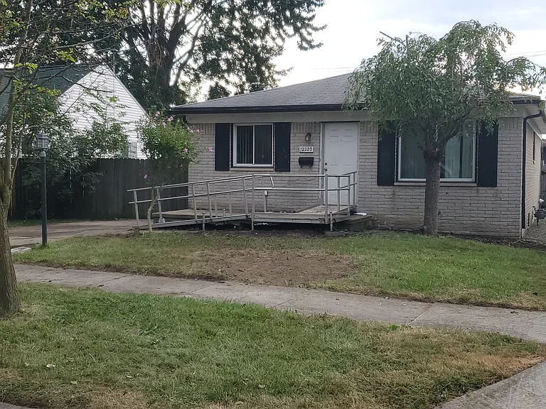 12220 Westpoint St — Photo 1