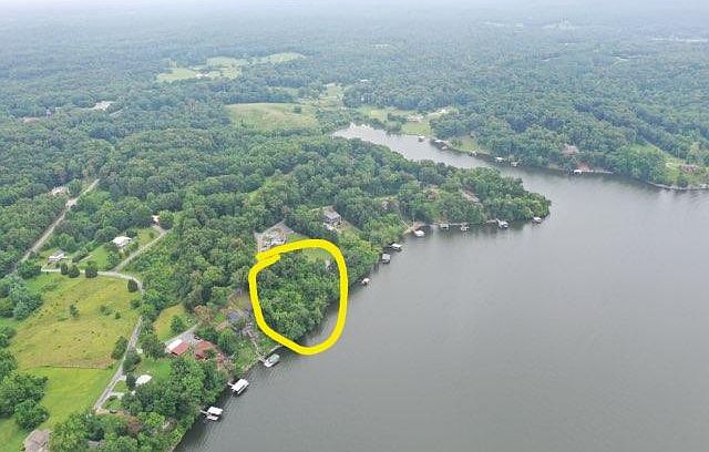 1st image of 999 Parkview Shores Rd