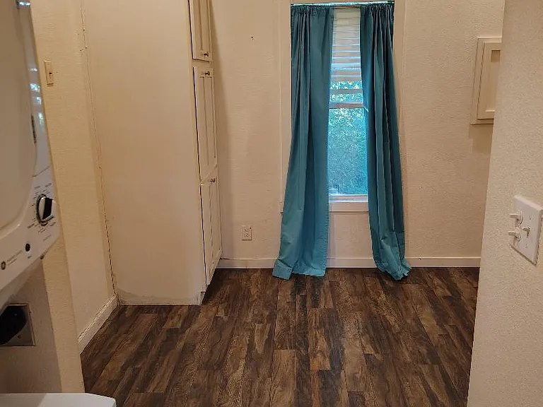 7777 County Road 2580 — Photo 3