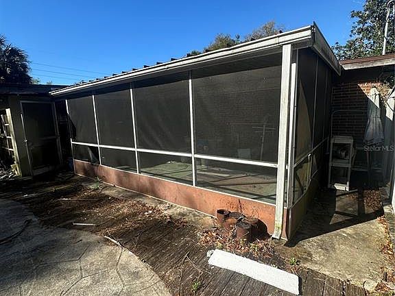 4th image of 2517 Palm Ave