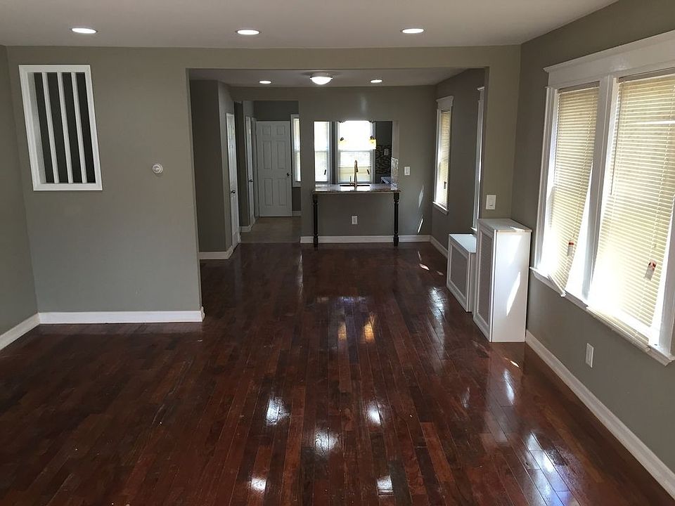 1st image of 11637 195th St