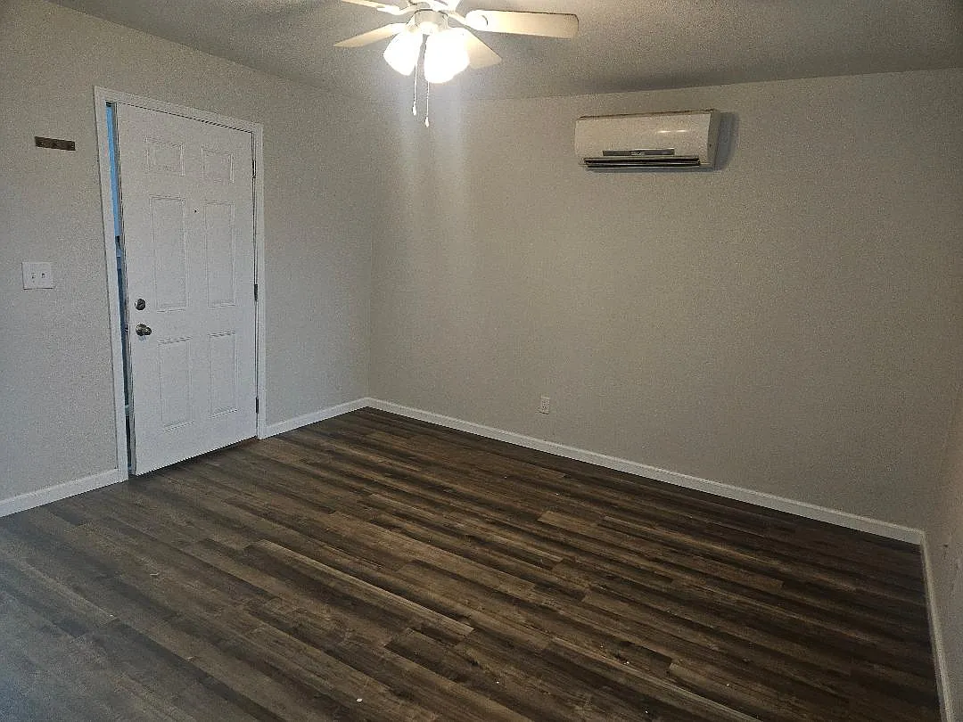 1 bed, $800 — Photo 2