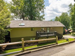 439 Wildcat Rocks Rd, Banner Elk, NC 28604