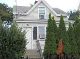 121 Henry St, Greenwich, CT 06830