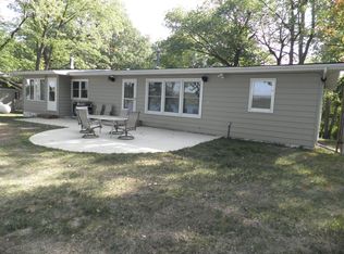 17473 Rice Lake Rd, Eden Valley, MN 55329