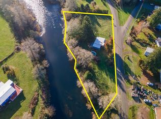 386 SW Siletz River Dr, Siletz, OR 97380