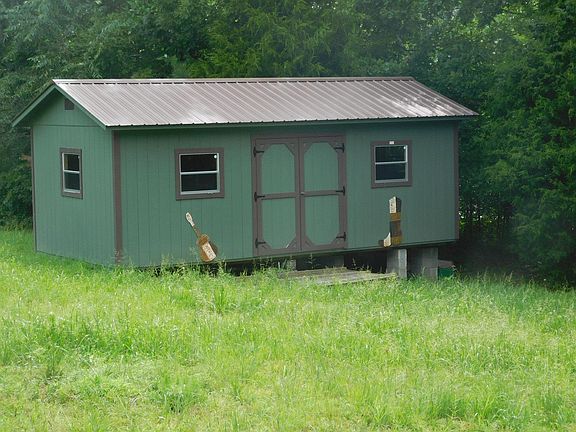 3rd image of 153 Pioneer Dr