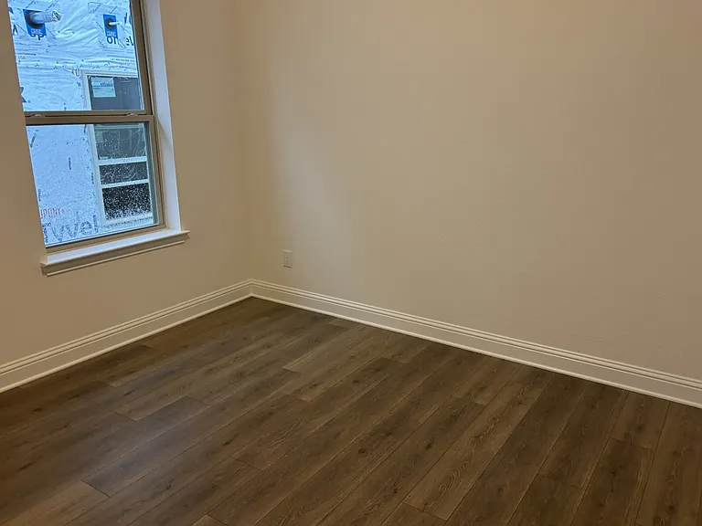 2nd Guest bedroom