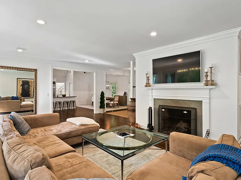207 Six Pole Hwy — Photo 3