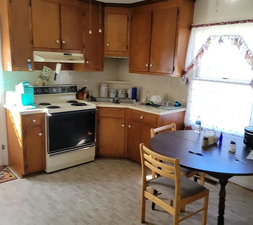 201-203 Market St