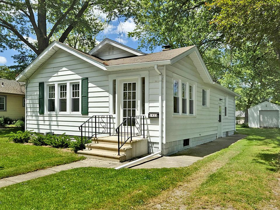 1st image of 1933 Lakeway Ave