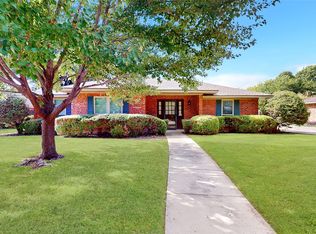 3224 Broken Arrow Rd, Denton, TX 76209