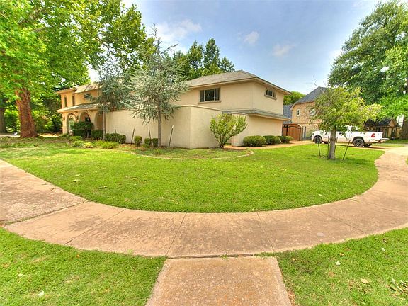 3rd image of 1822 Brookhaven Blvd