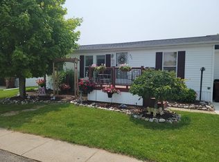 421 Birds Nest Ln, Mason, MI 48854