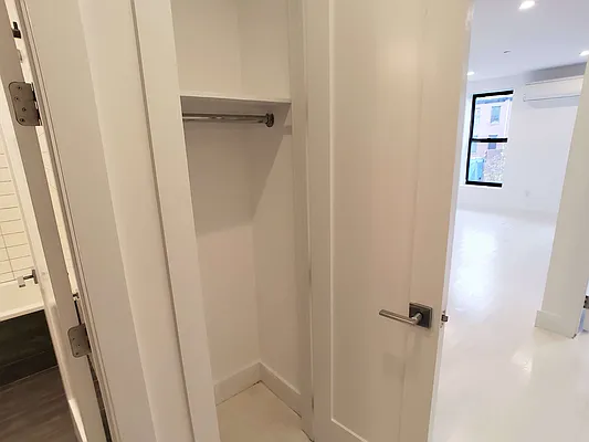 Rented by EXR | media 14