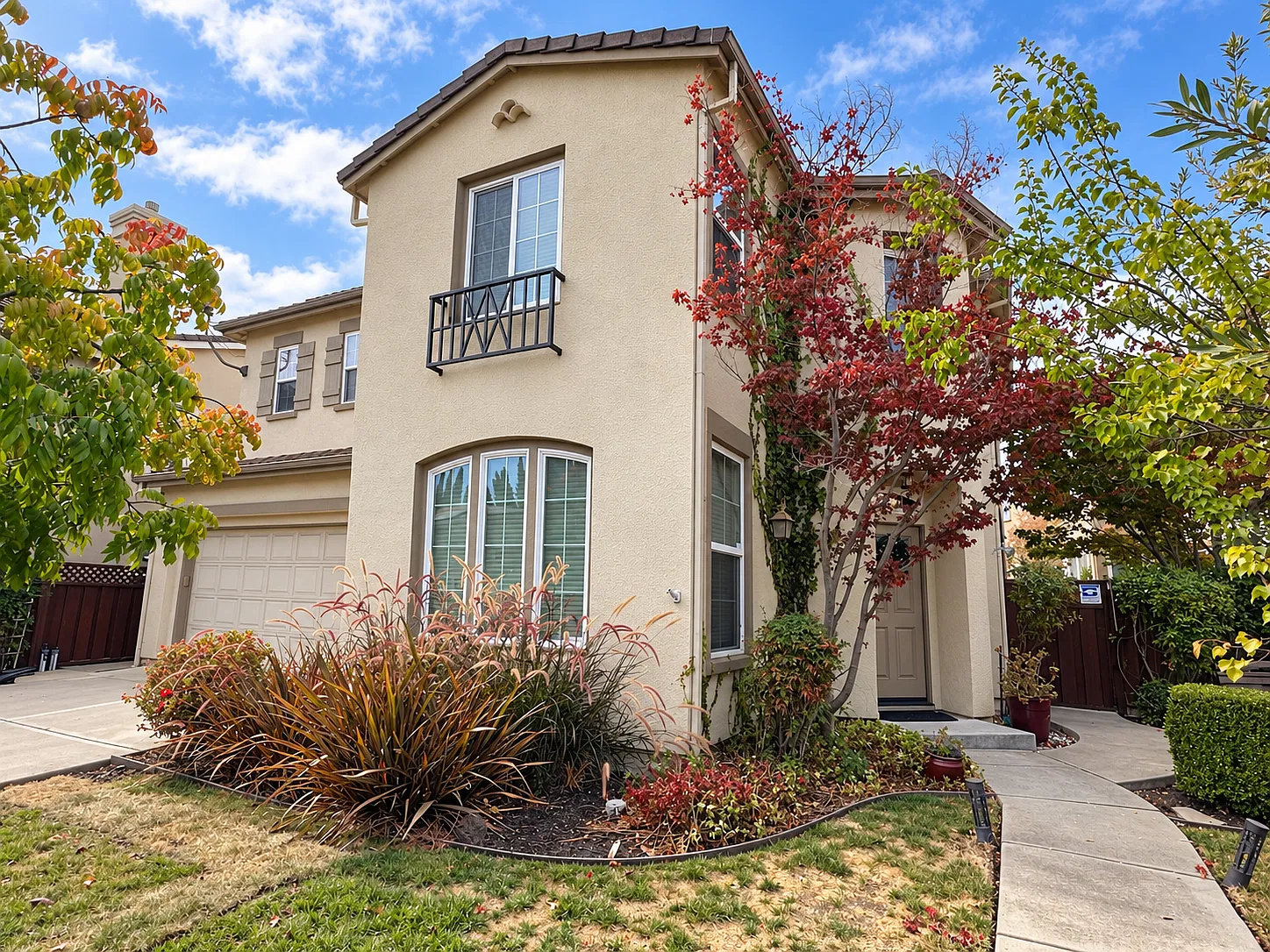 5 bed, 3080 sqft, $4,950 — Photo 2