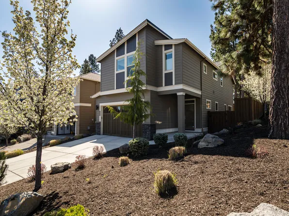 1210 NW Rockwood Ln, Bend, OR 97703