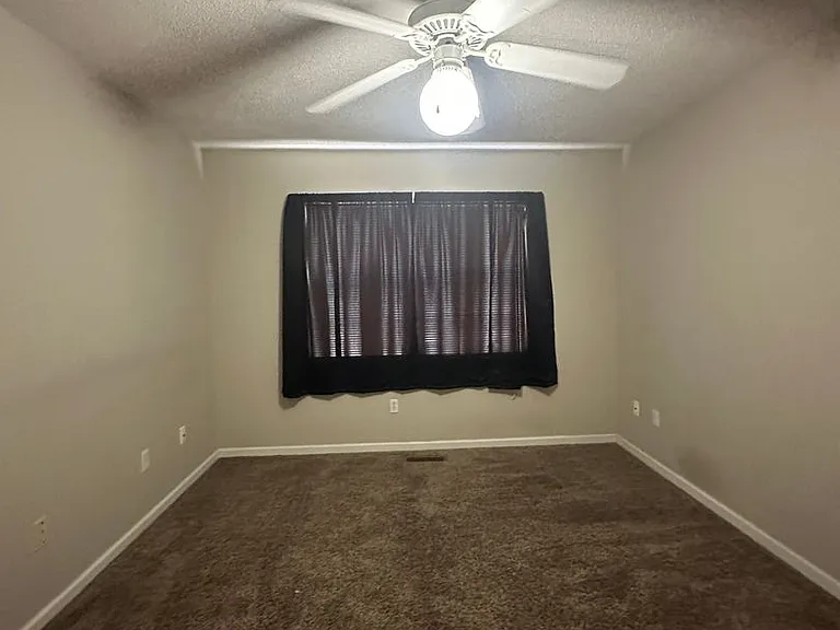 105 S Springview Dr — Photo 14