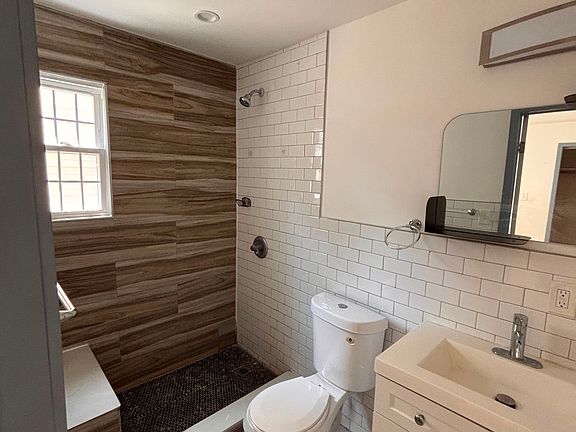 3rd image of 23 Hawk St #2R