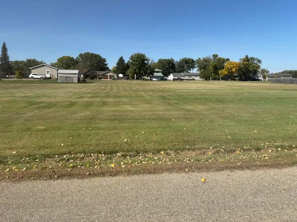 321 9th St, Ipswich, SD 57451