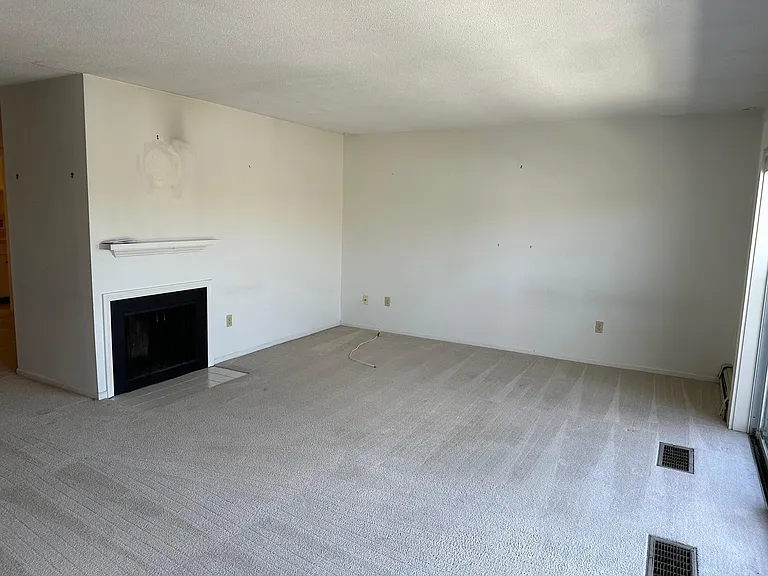 1 Pine St #C-32 — Photo 7