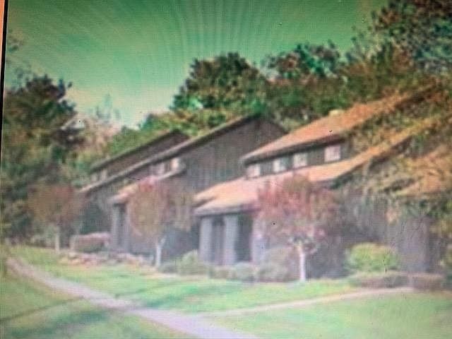 2nd image of 860 Murphy's Road #5 D