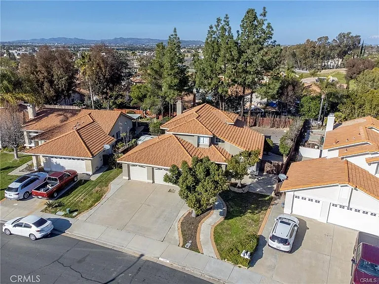29798 Vail Brook Dr — Photo 2