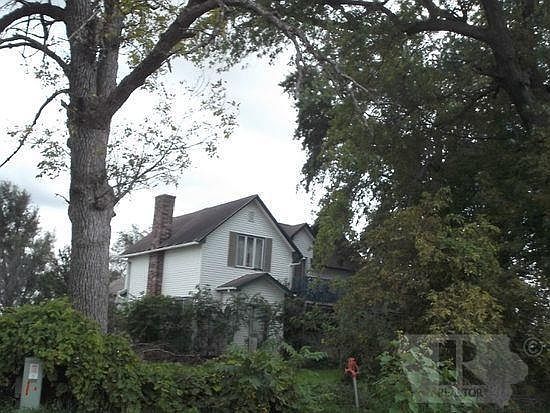 2nd image of 1922 Rawlins Ave
