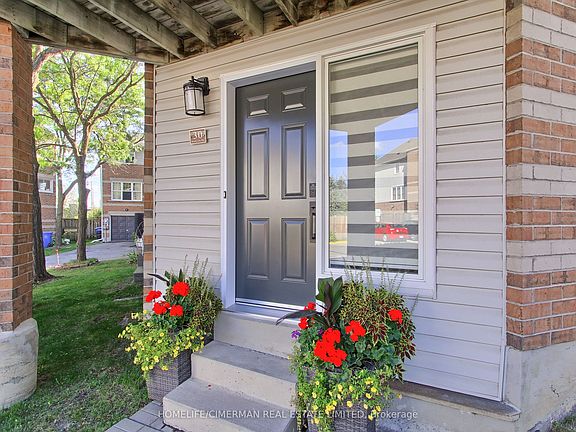 5th image of 30 Brandy Lane Way