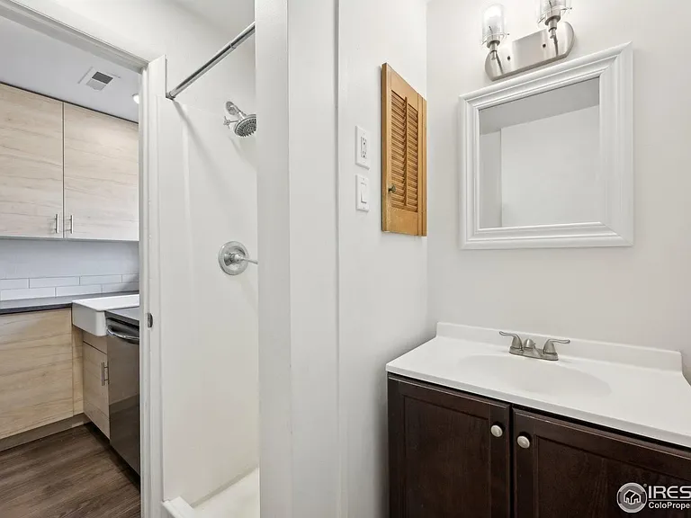 1250 Cedar Ave #2 — Photo 5