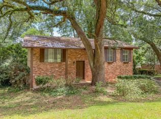 1802 Salmon Dr, Tallahassee, FL 32303
