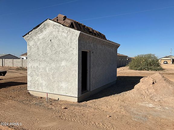 2nd image of 3760 N KIAMI Drive