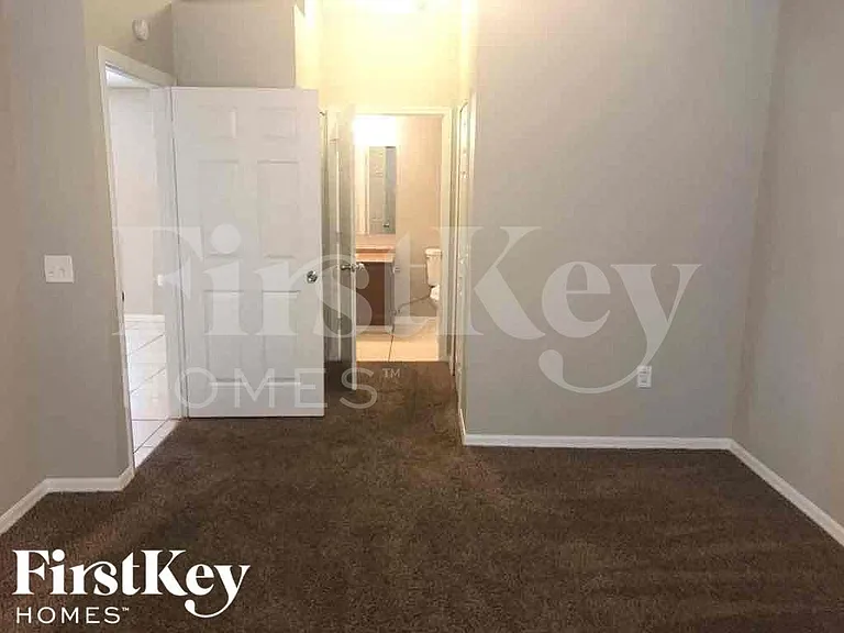 7424 Little Pond Ct — Photo 9
