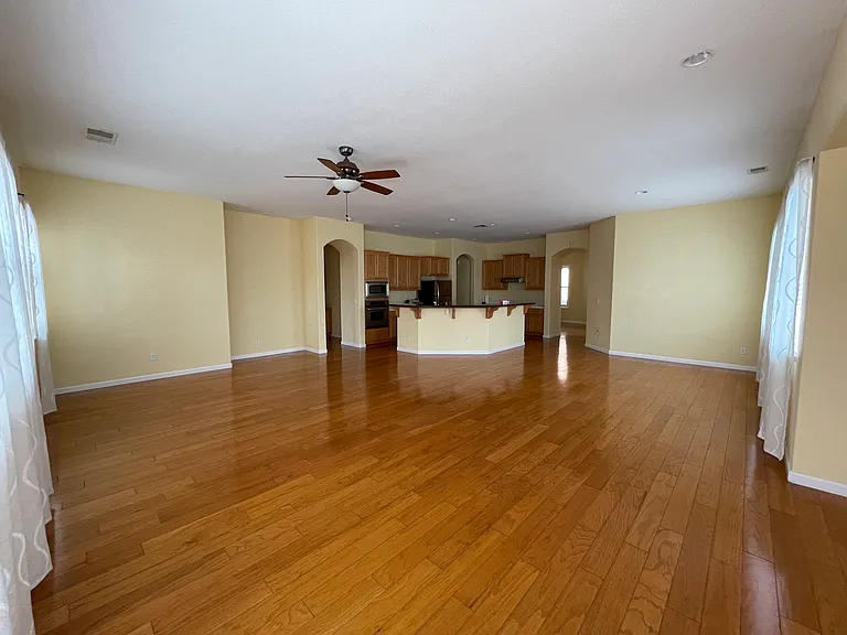 7300 Elvora Way — Photo 7