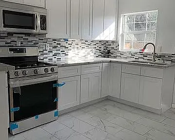 2 bed, 884 sqft, $1,300 — Photo 4