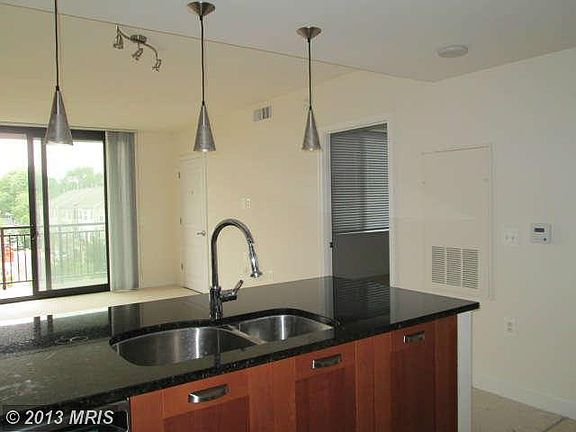 5th image of 2451 Midtown Ave #411