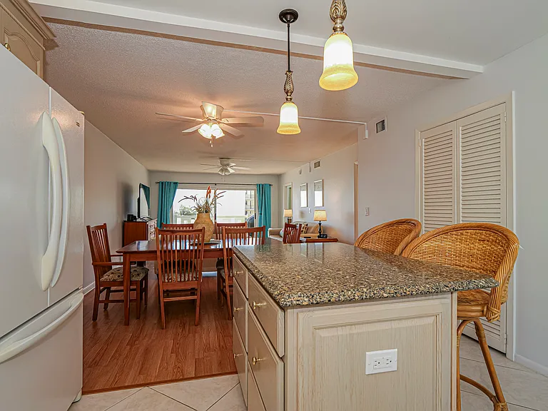 4049 Ocean Dr #305 — Photo 41