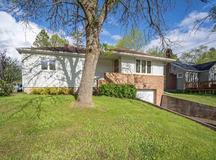 524 N Basswood Ave, Duluth, MN 55811