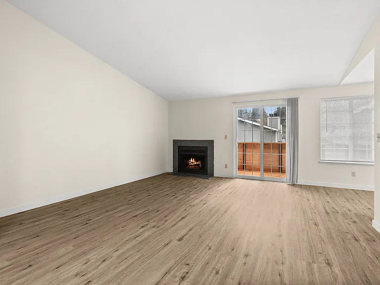 2 Bed 1 Bath Grand - 900 Sq Ft 2 Bed 1 Bath Grand - 900 Sq Ft