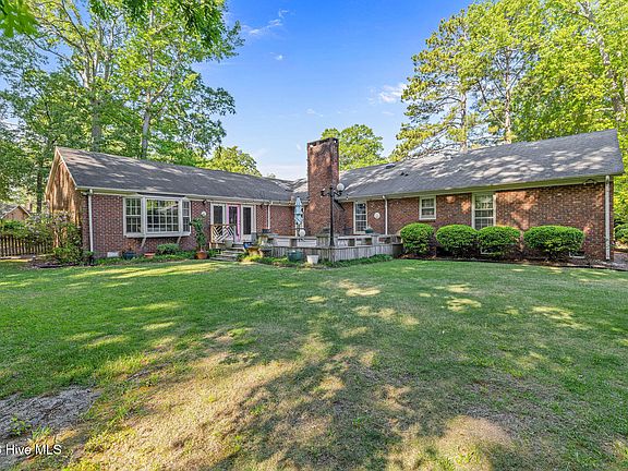 3rd image of 2103 Dallas Drive