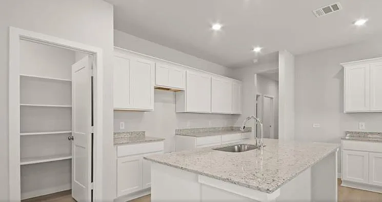 3915 Flora Field Dr — Photo 7