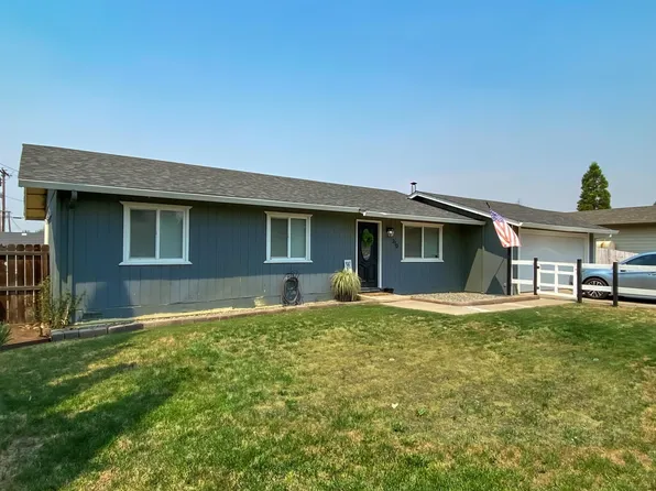 210 N 5th St, Montague, CA 96064