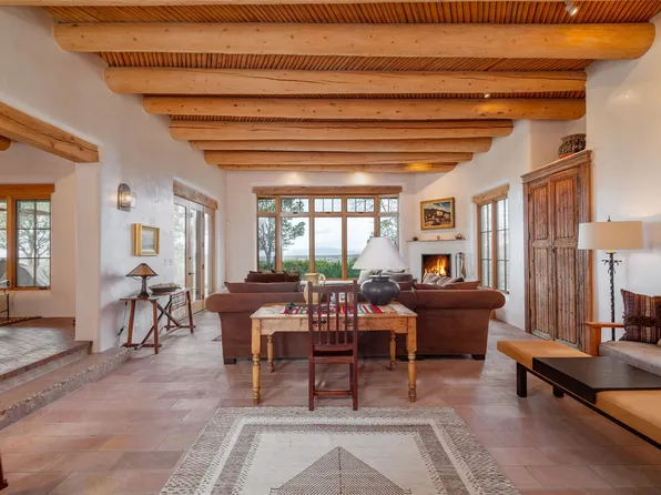 703 Camino Ocaso Del Sol, Santa Fe, NM 87505