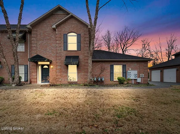 210 Hampton Place Ct, Fairdale, KY 40118