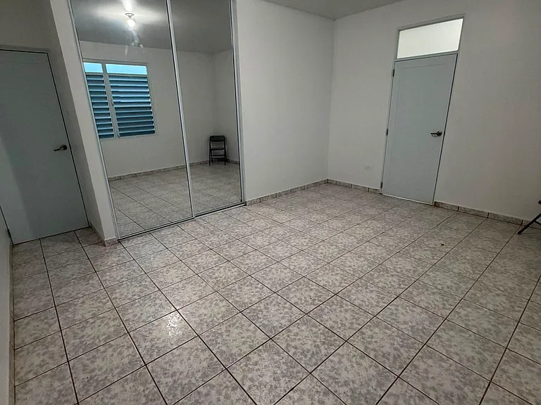 115 Calle Crown — Photo 19