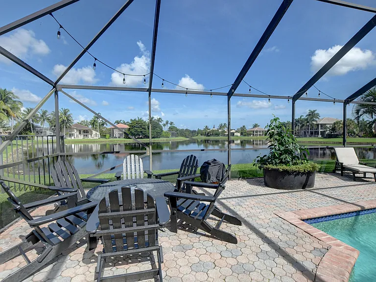 19211 N Creekshore Ct — Photo 54