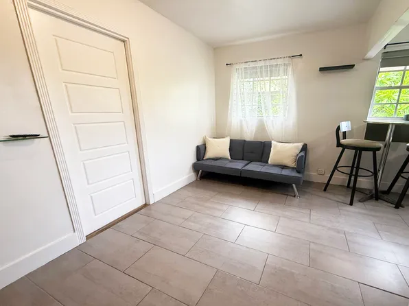19 NW 51st St APT 1, Miami, FL 33127