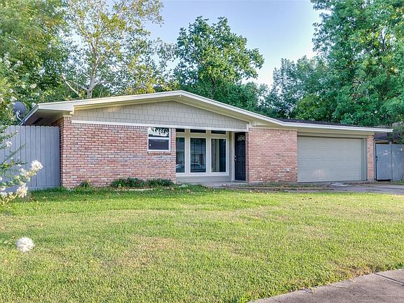 4th image of 2309 Bayou Dr